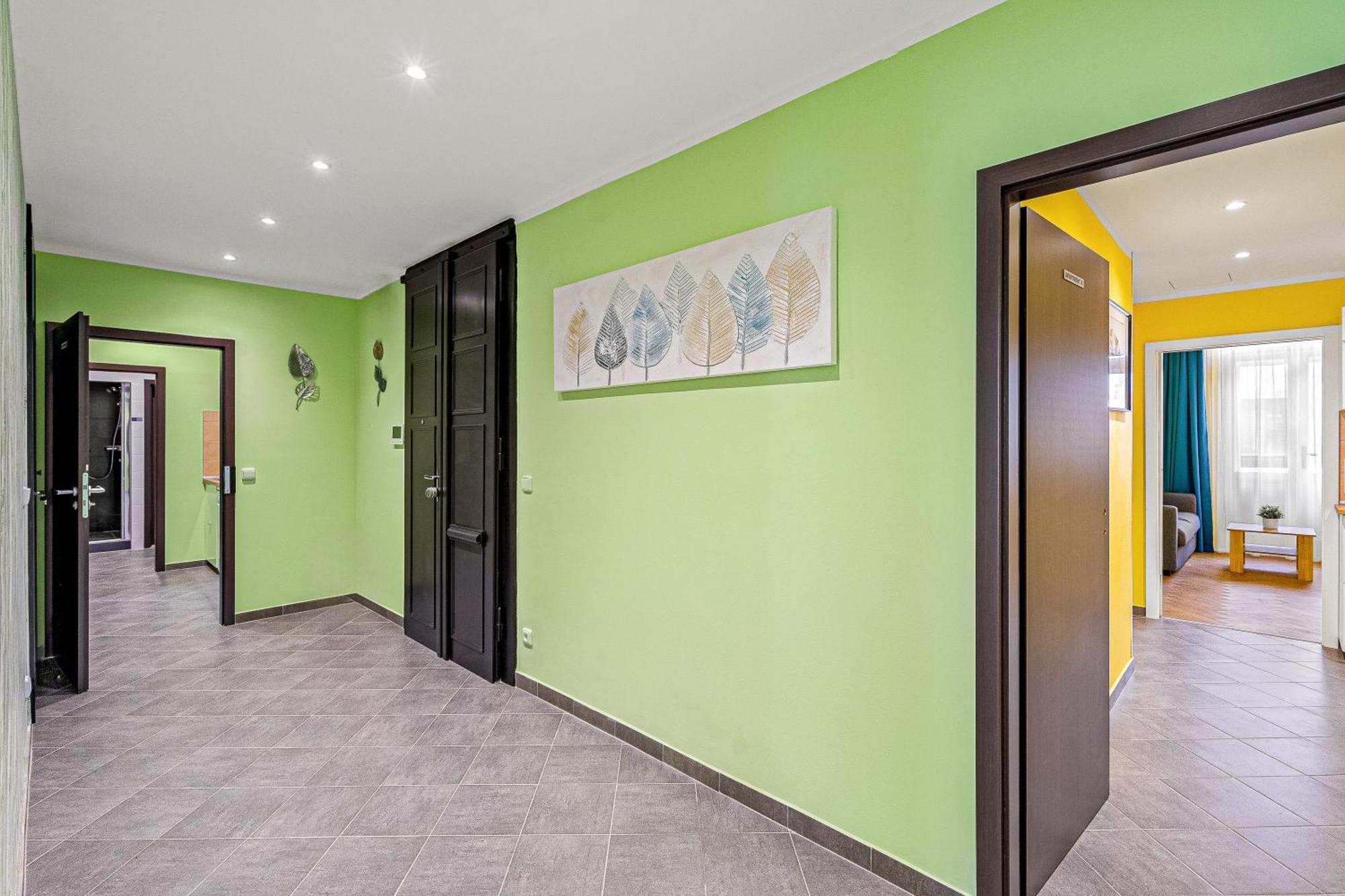Oasis Apartments At Charles Square Прага Екстер'єр фото