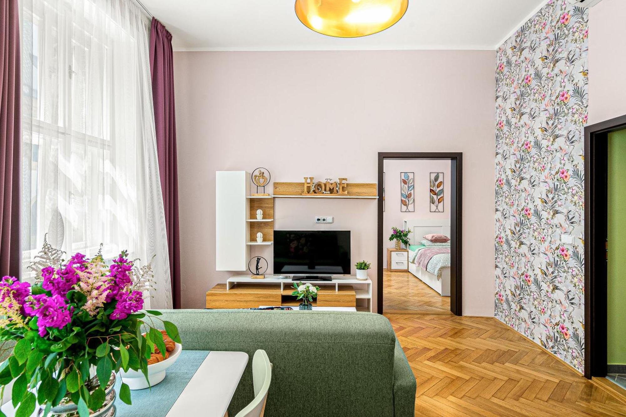 Oasis Apartments At Charles Square Прага Екстер'єр фото