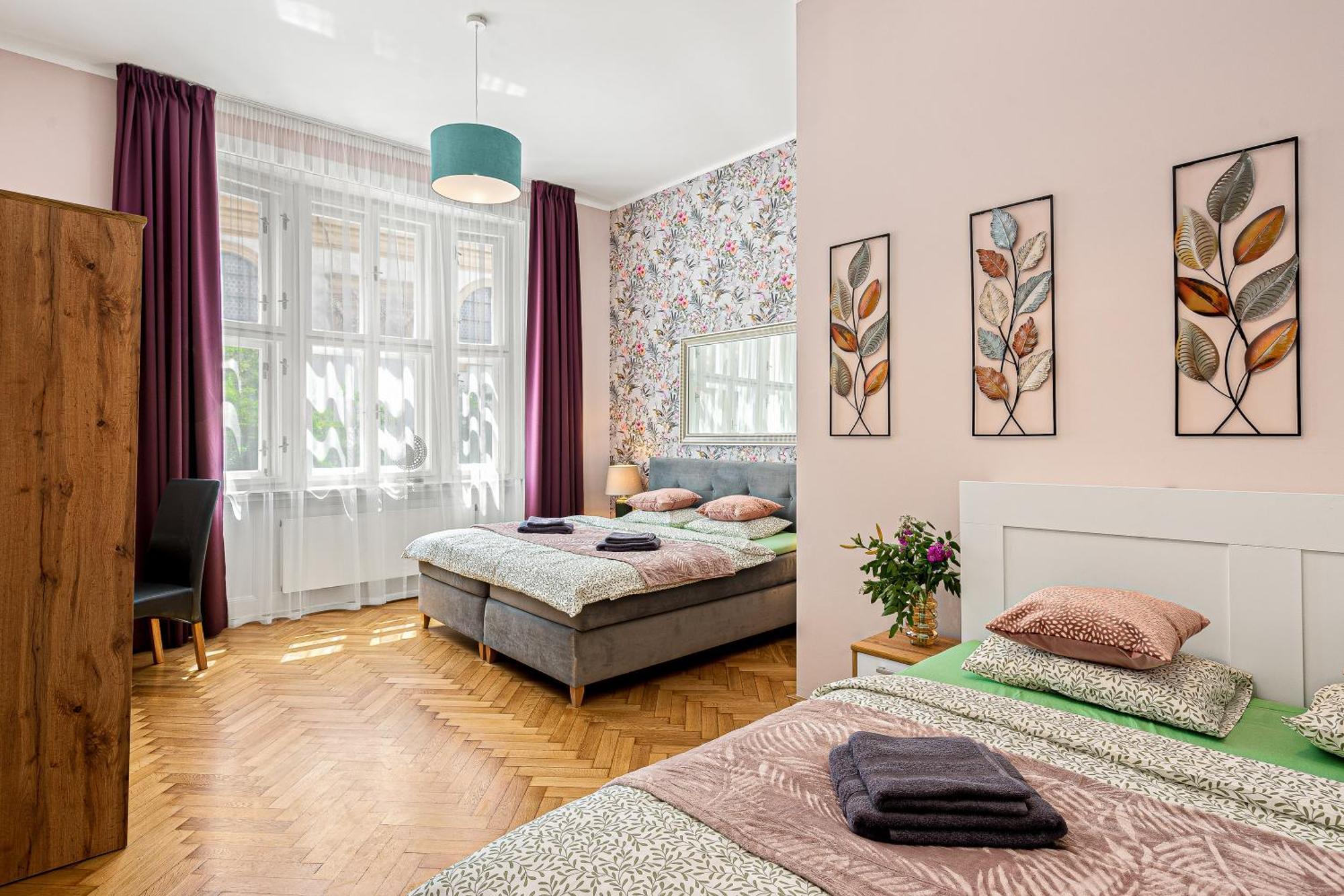Oasis Apartments At Charles Square Прага Екстер'єр фото